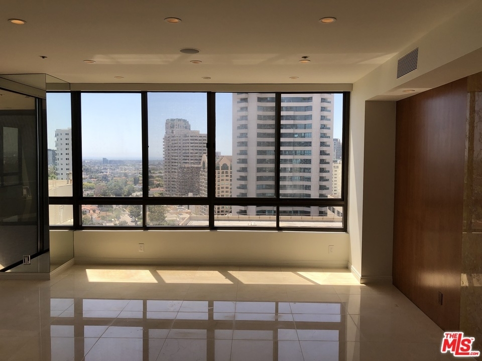 10430 Wilshire - Photo 4