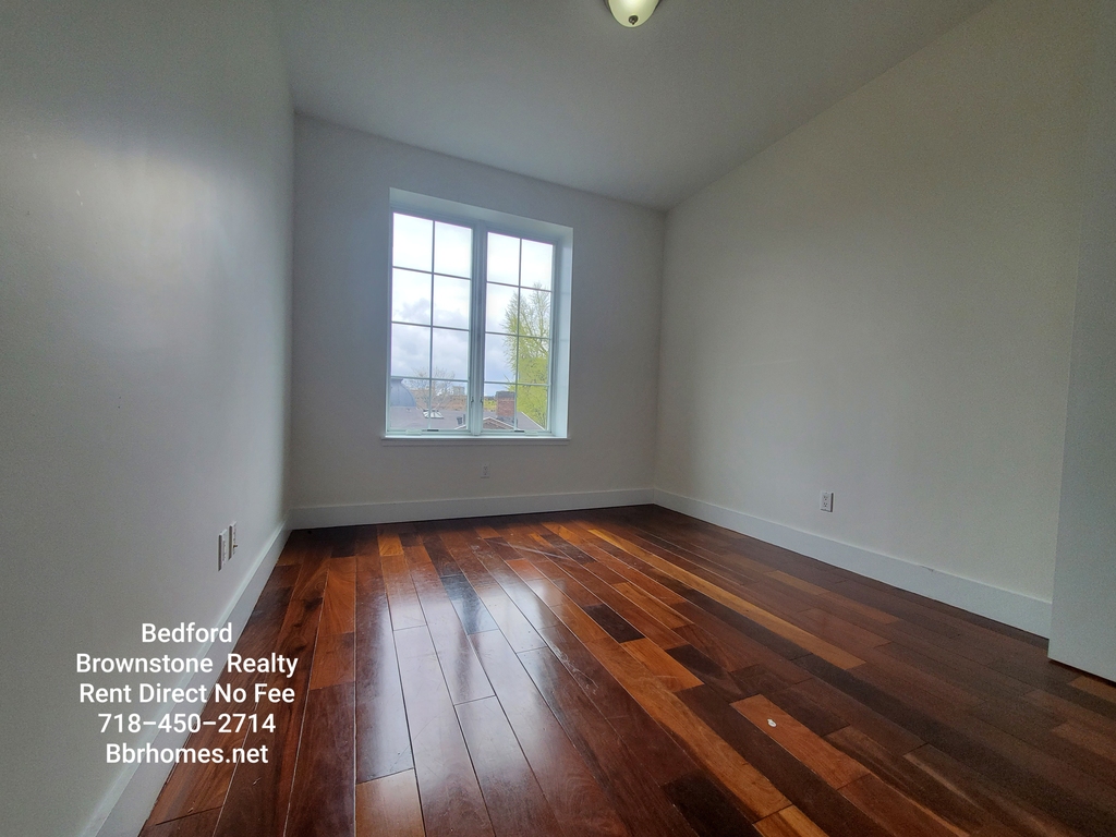 196 Macon Street - Photo 4