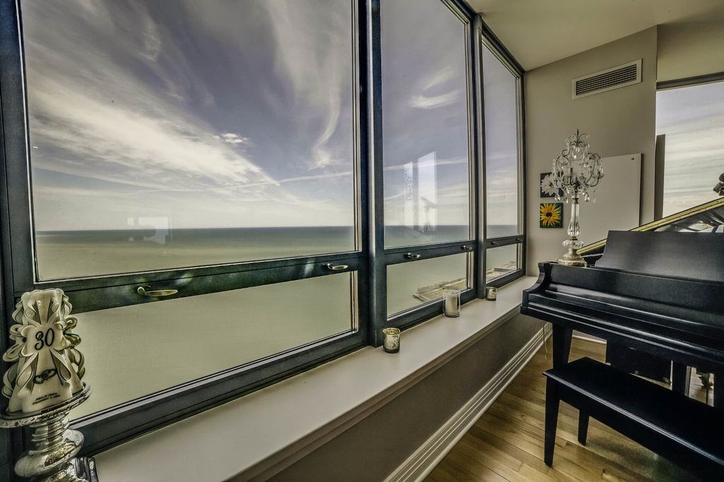 600 North Lake Shore Drive - Photo 8