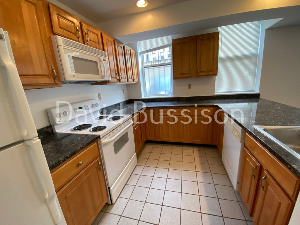 24 Queensberry St. - Photo 0