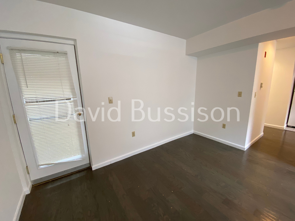 24 Queensberry St. - Photo 2