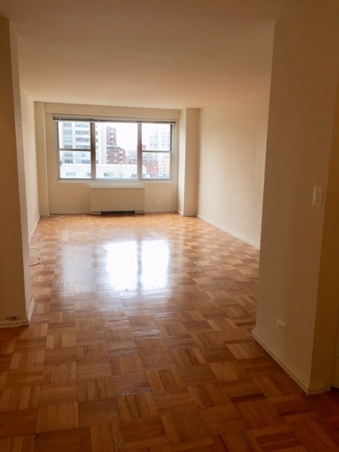 401 East 81st - Photo 0