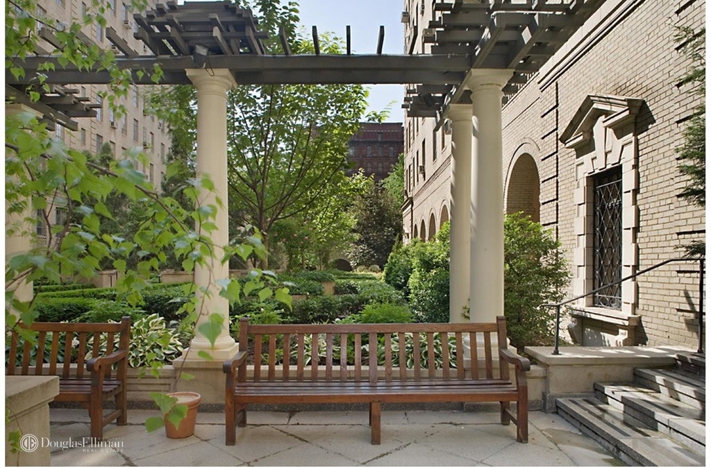 340 West 57th St - Photo 10