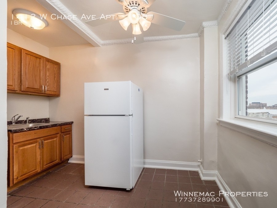 1412 W Chase Ave Apt. - Photo 5