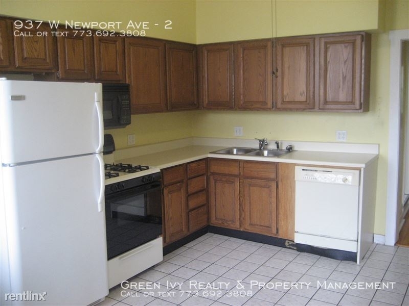 937 W Newport Ave - Photo 4