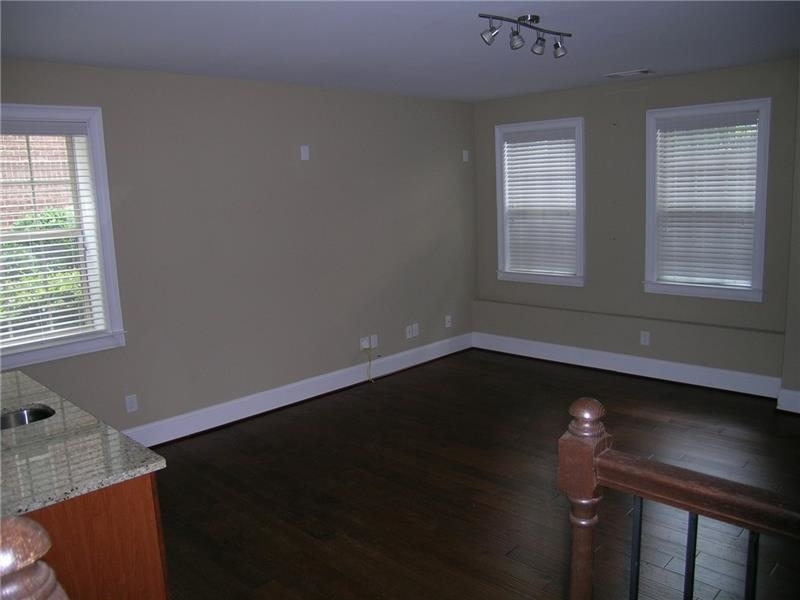 317 Alderwood Lane - Photo 1