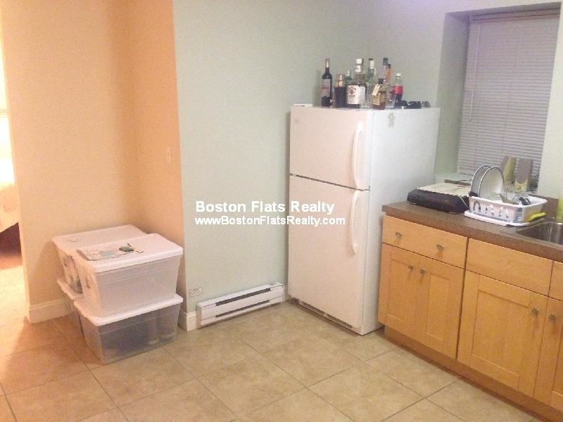 887 Huntington Ave. - Photo 3