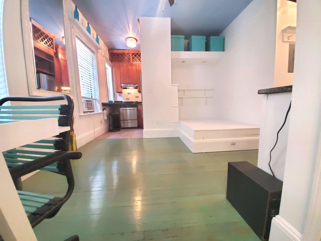 39 Hemenway St. - Photo 1