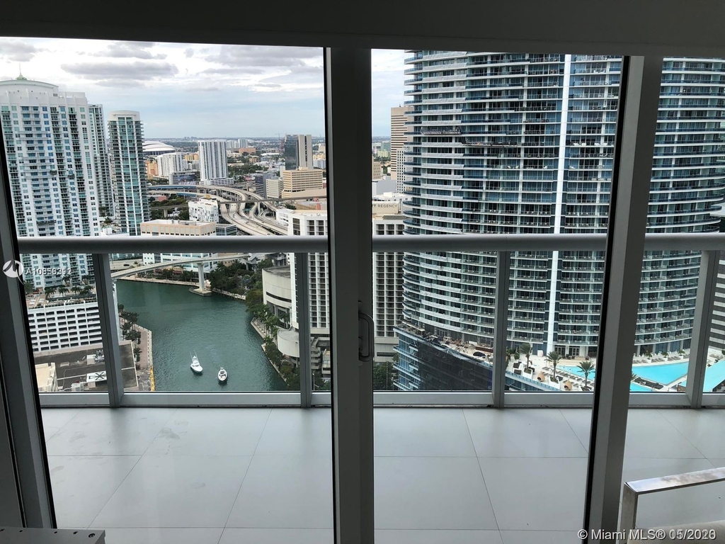 465 Brickell Ave - Photo 14