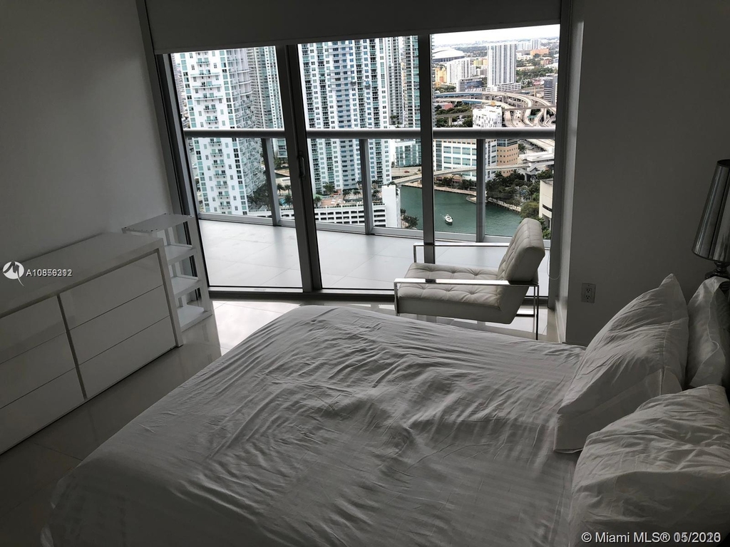 465 Brickell Ave - Photo 18