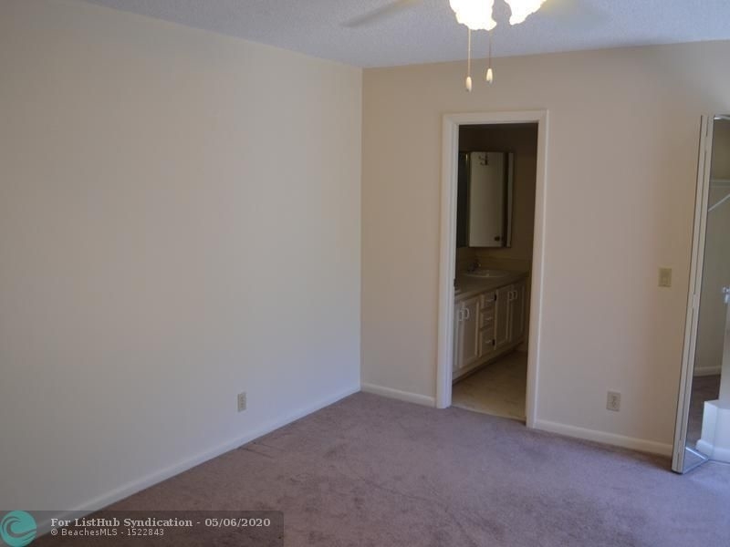 2573 Lakeview Ct - Photo 5