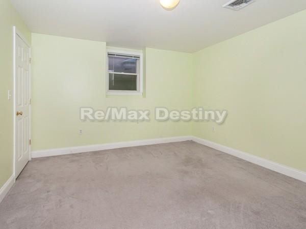 10 Roach St. - Photo 11