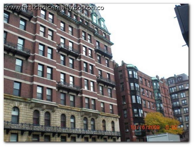 483 Beacon St. - Photo 2