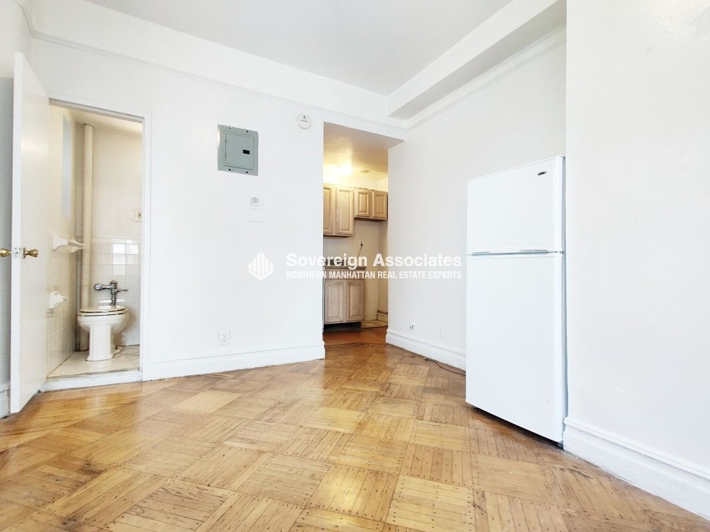 936 West End Avenue - Photo 2