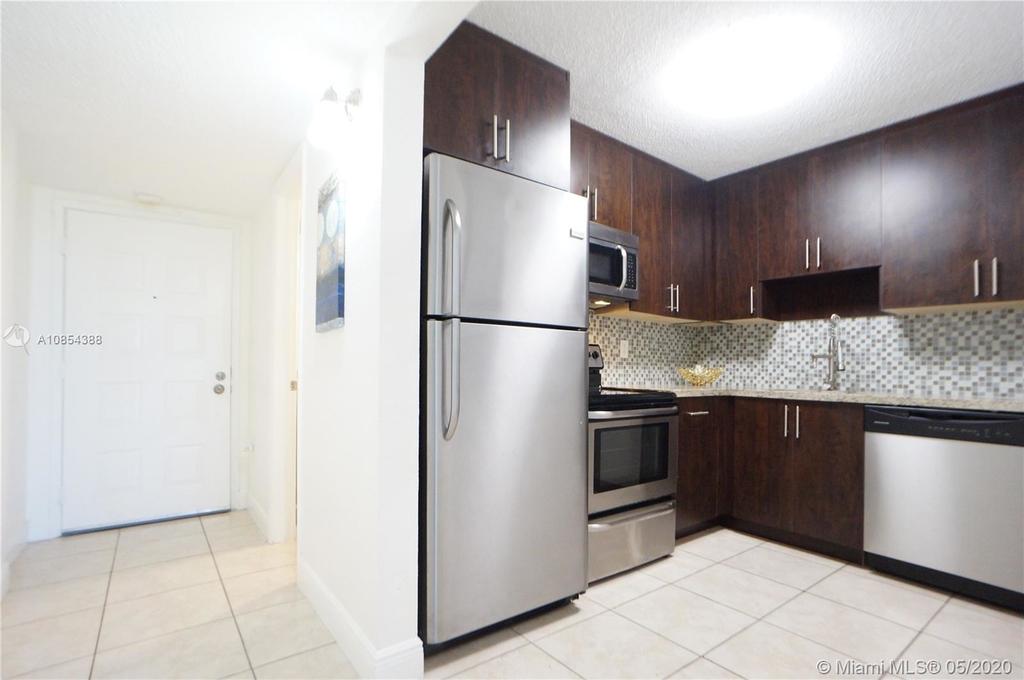 7000 Nw Miami Gardens Dr. - Photo 8