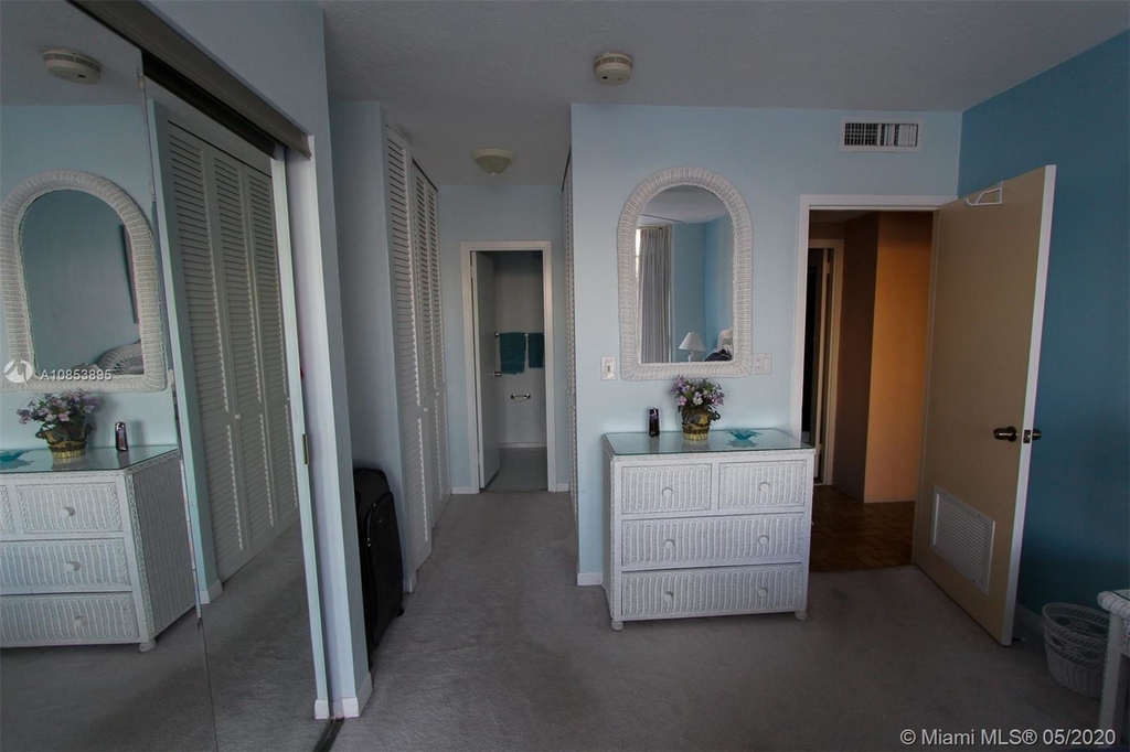 2451 Brickell Ave - Photo 9