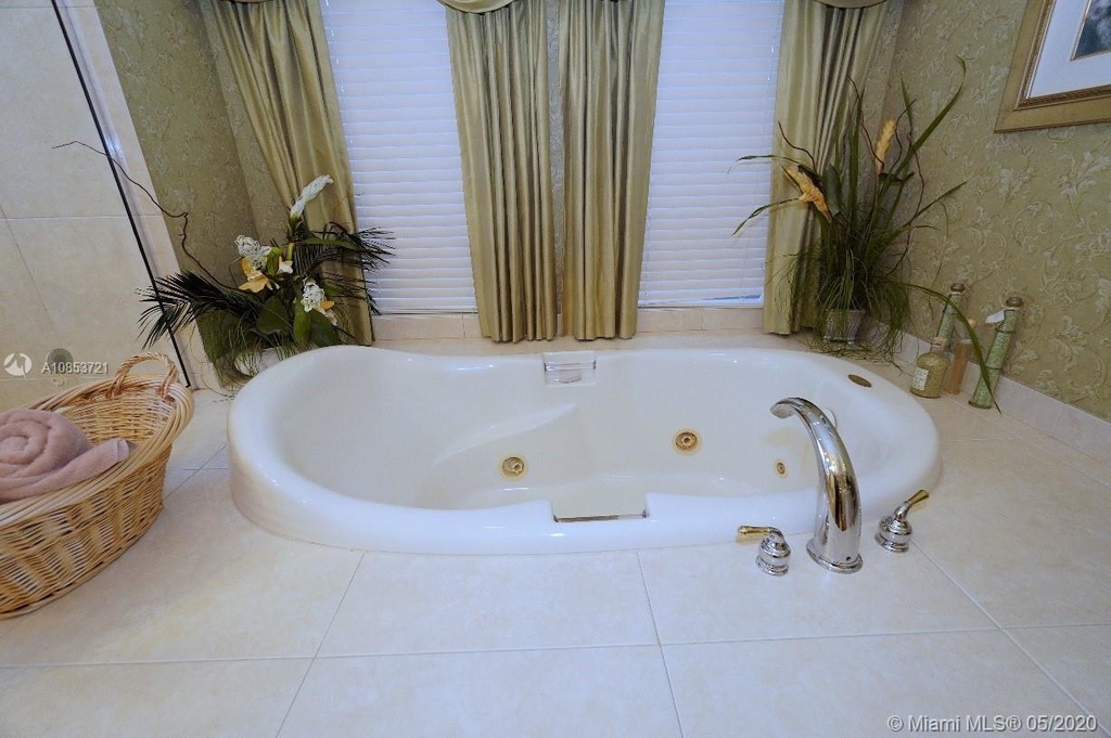 10997 Canary Island Ct - Photo 88