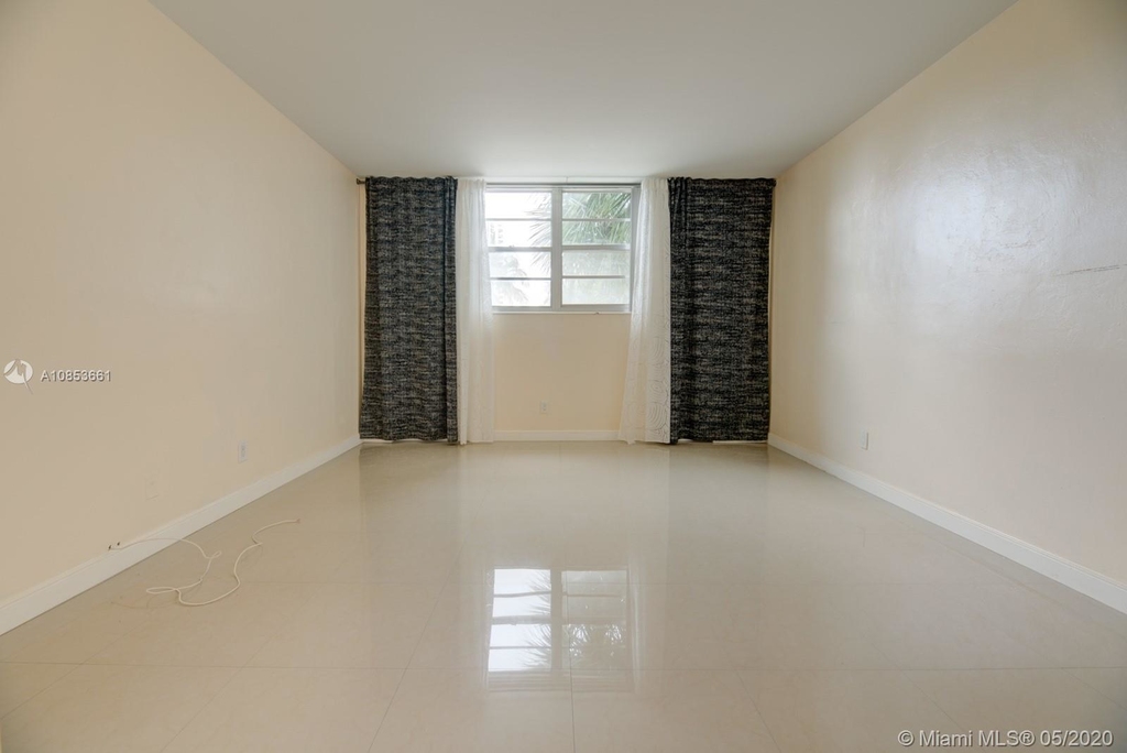 19370 Collins Ave - Photo 31
