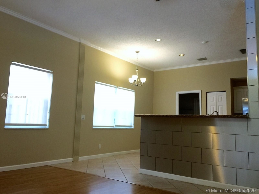 1129 Birchwood Rd - Photo 14