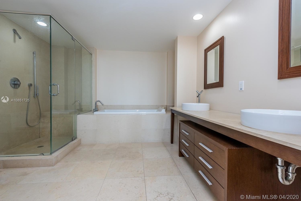 495 Brickell Ave - Photo 11