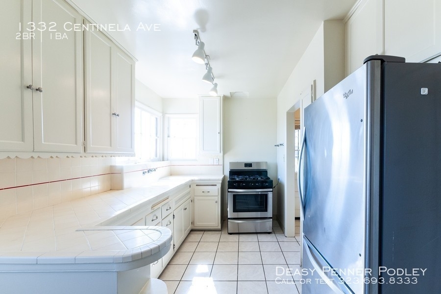 1332 Centinela Ave - Photo 4