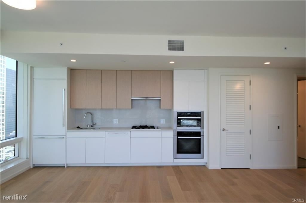 877 Francisco St Apt 2402 - Photo 6