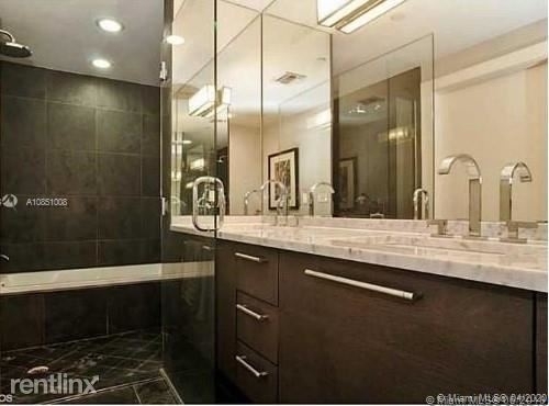 900 Biscayne Blvd Apt 1904 - Photo 4