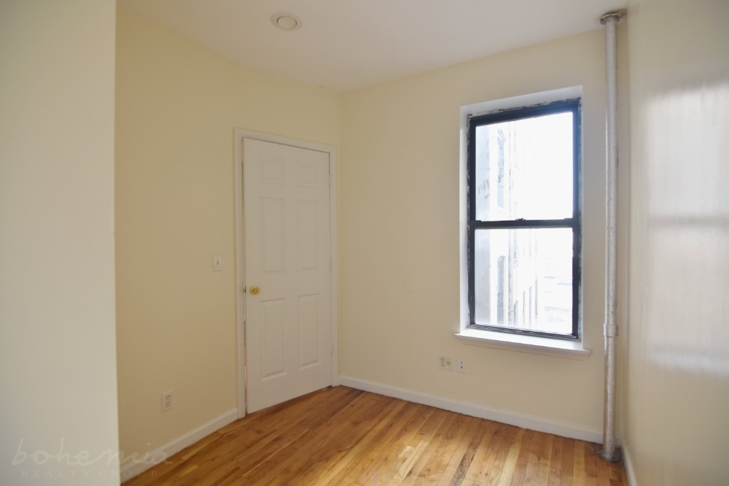 2492 Adam Clayton Powell Jr Boulevard - Photo 6