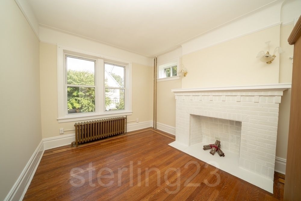 42-06 Ditmars Blvd - Photo 1