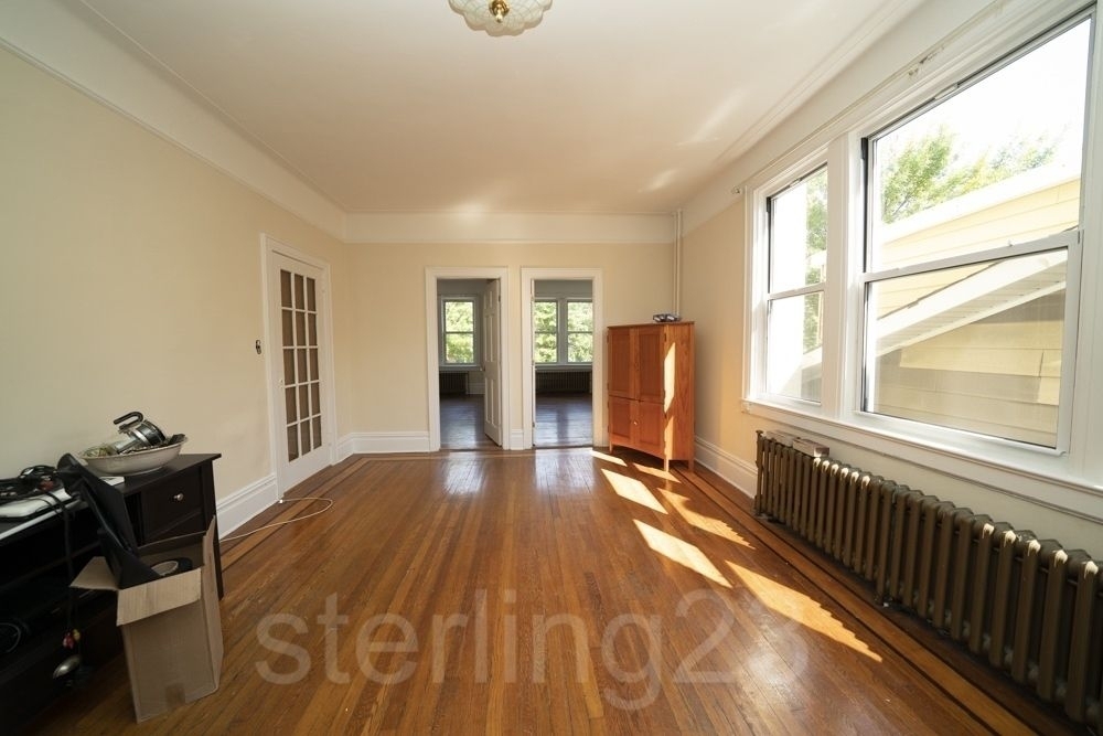 42-06 Ditmars Blvd - Photo 5