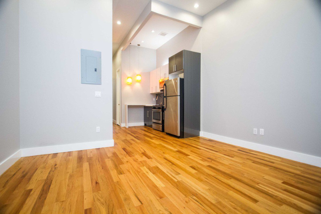 14 Locust St Brooklyn, NY 11206, USA - Photo 1