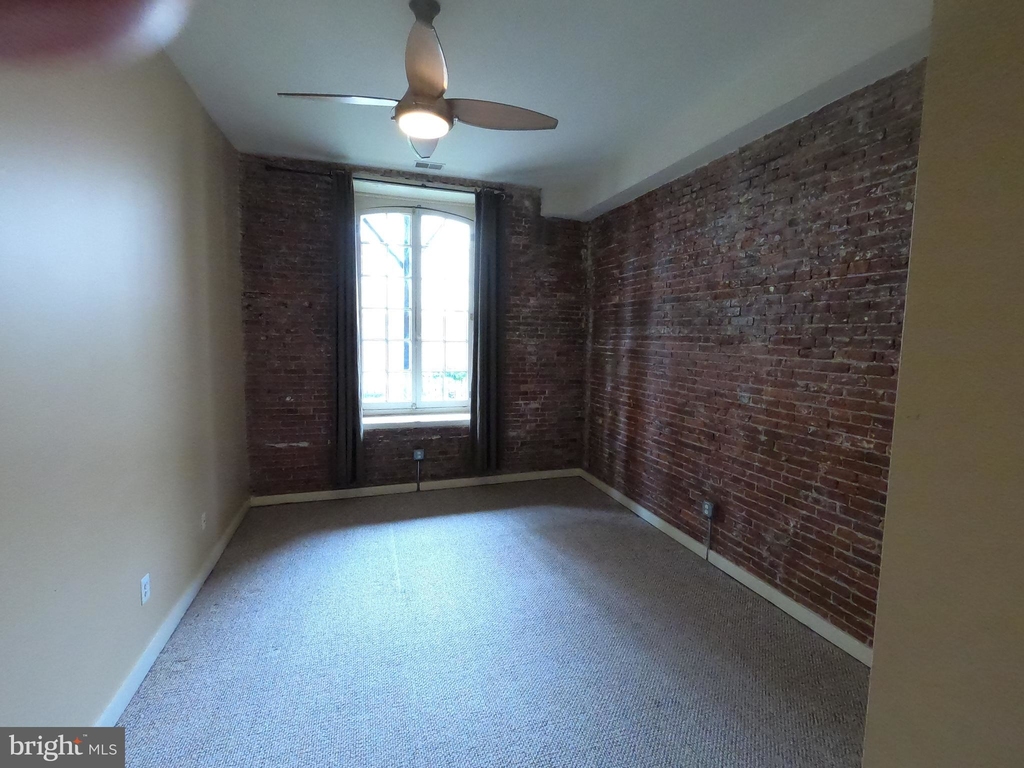 828 N Hancock Street - Photo 6