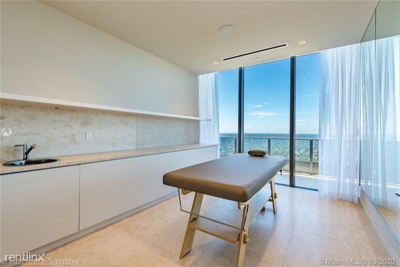 1000 Brickell Plz # 5801 A10827640 - Photo 6