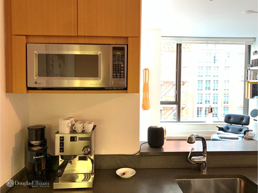 505 Greenwich St - Photo 7