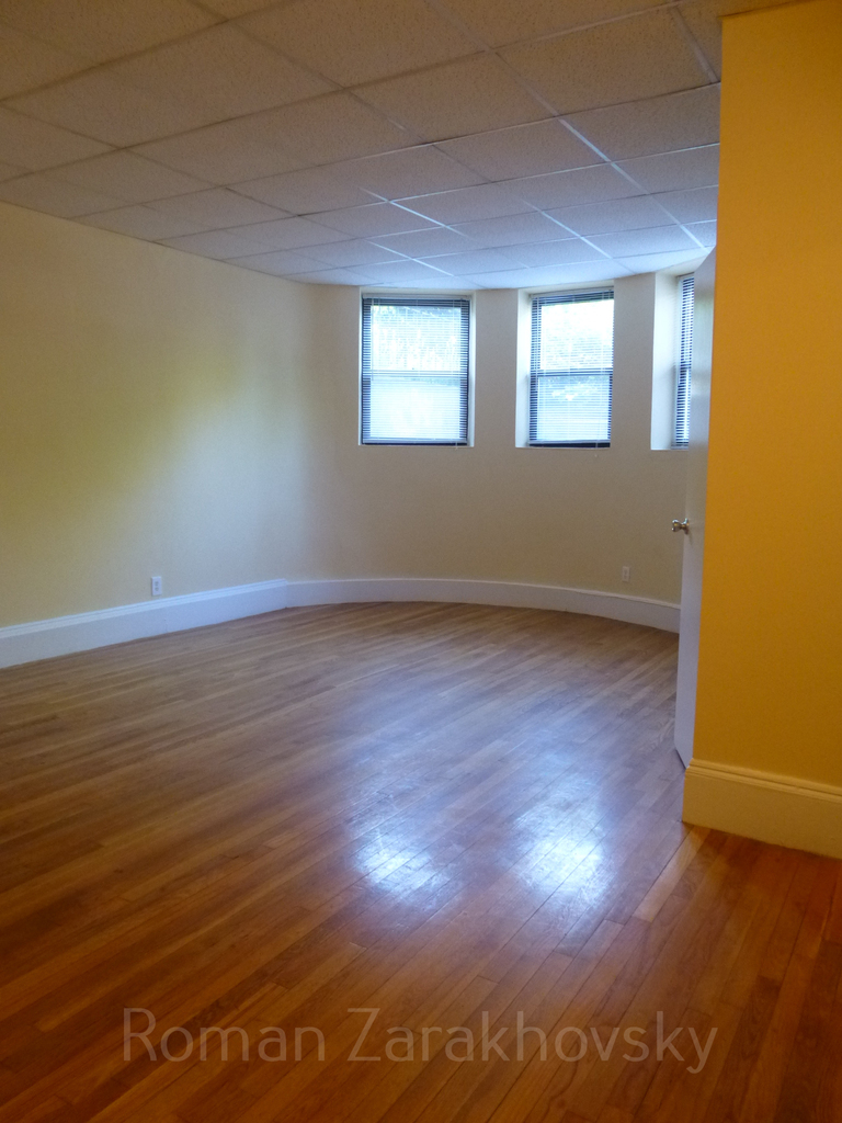 1453 Beacon St. - Photo 3