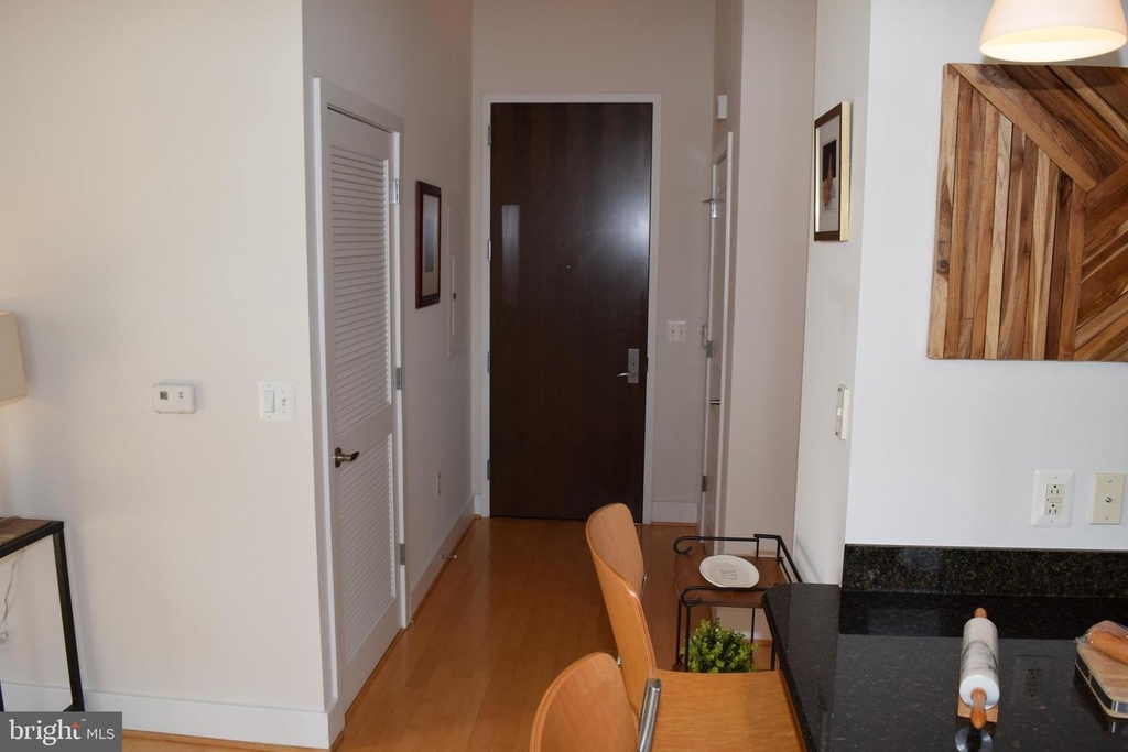 520 John Carlyle St #402 - Photo 8