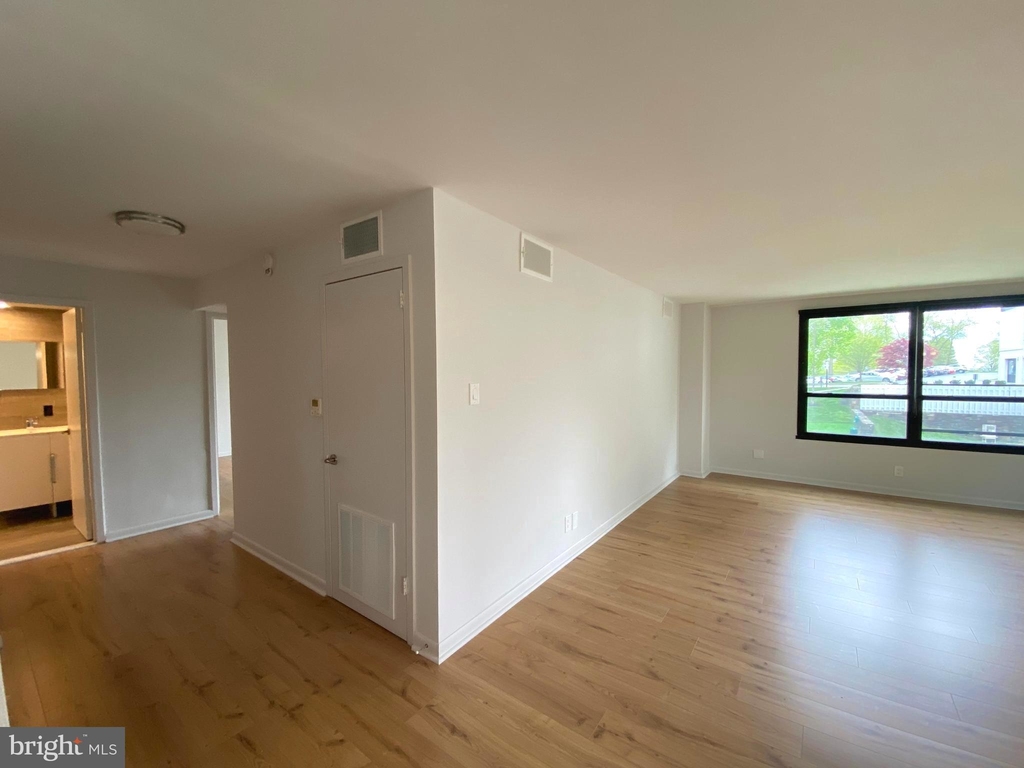 251 W Dekalb Pike - Photo 17