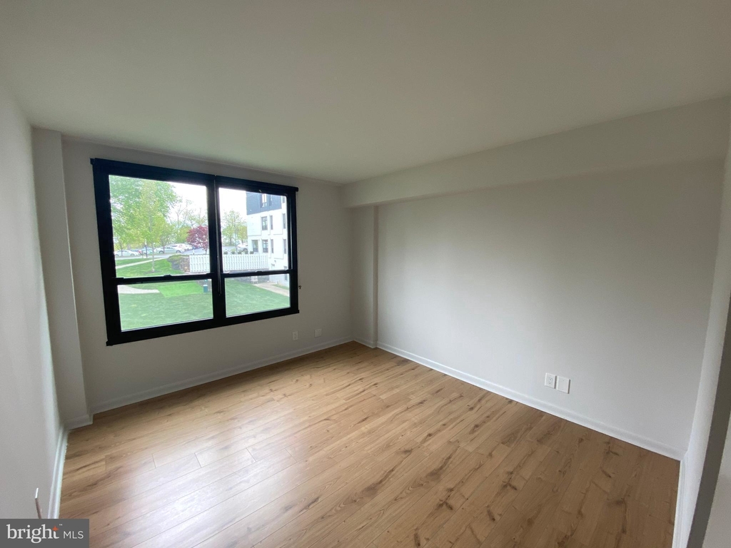 251 W Dekalb Pike - Photo 18