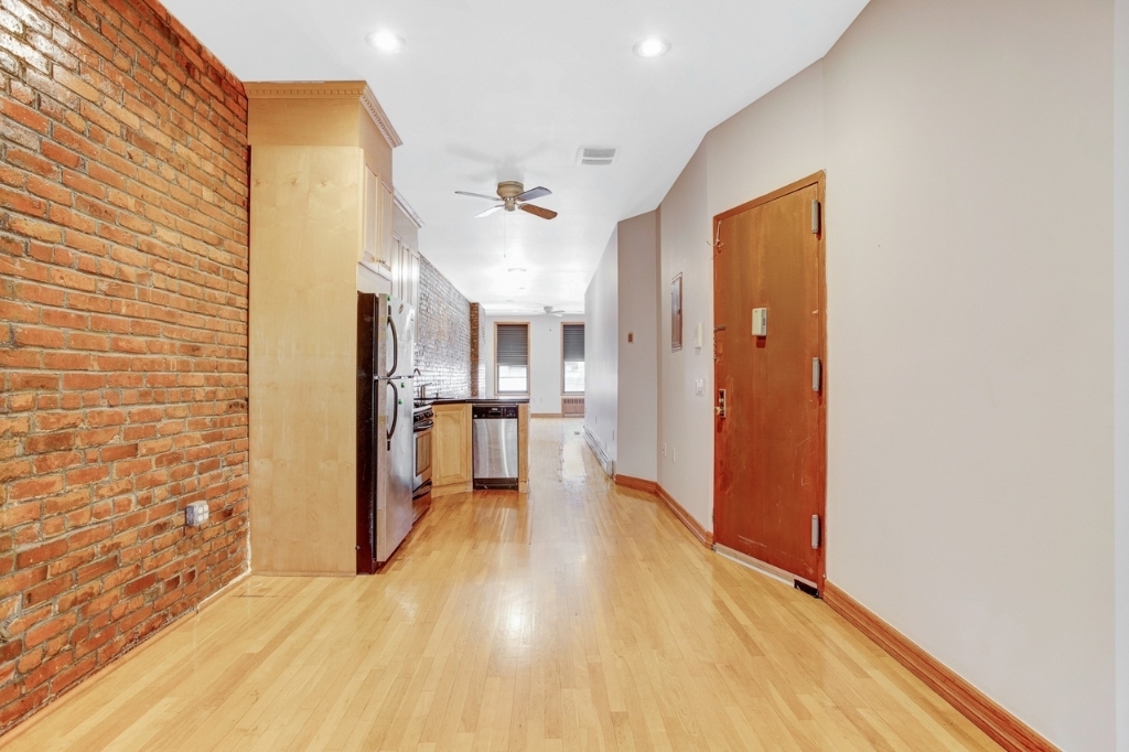 888 Flushing Avenue - Photo 7