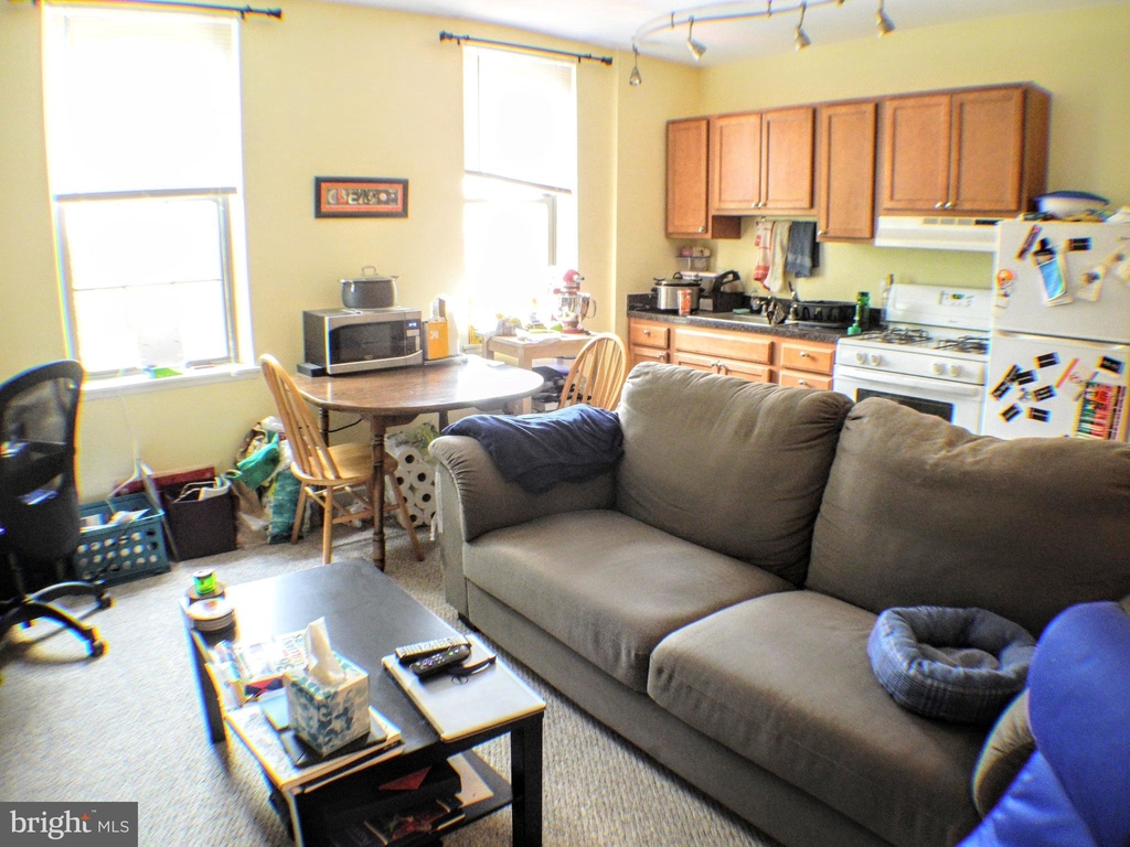 527 S 21st Street - Photo 4