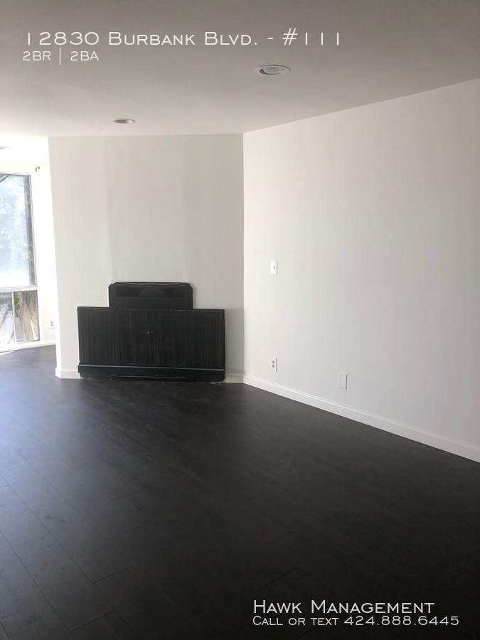 12830 Burbank Blvd. - Photo 17