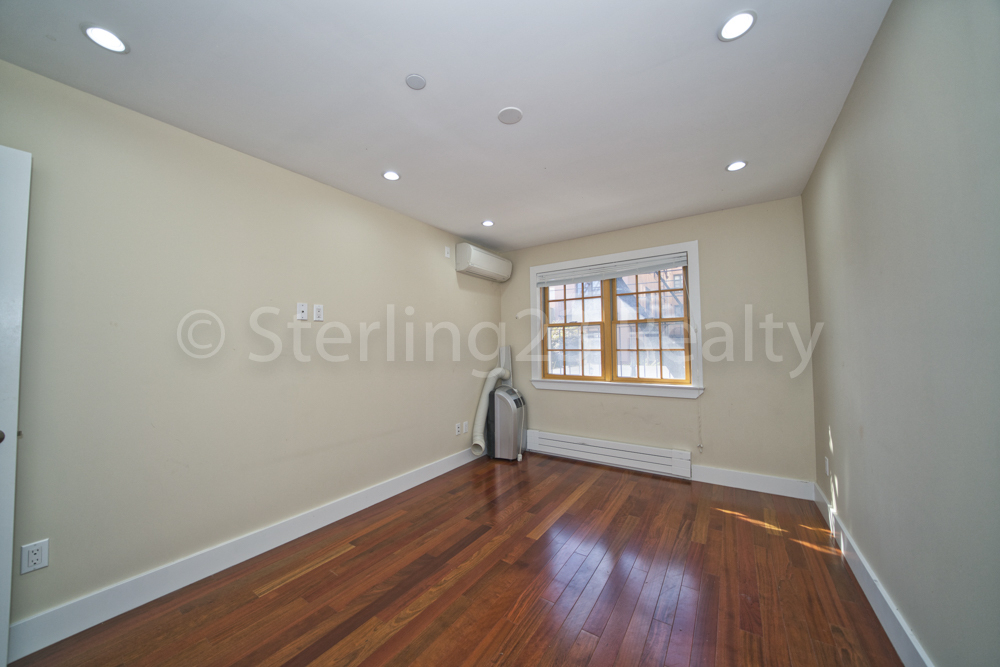 21-8 Steinway Street - Photo 7