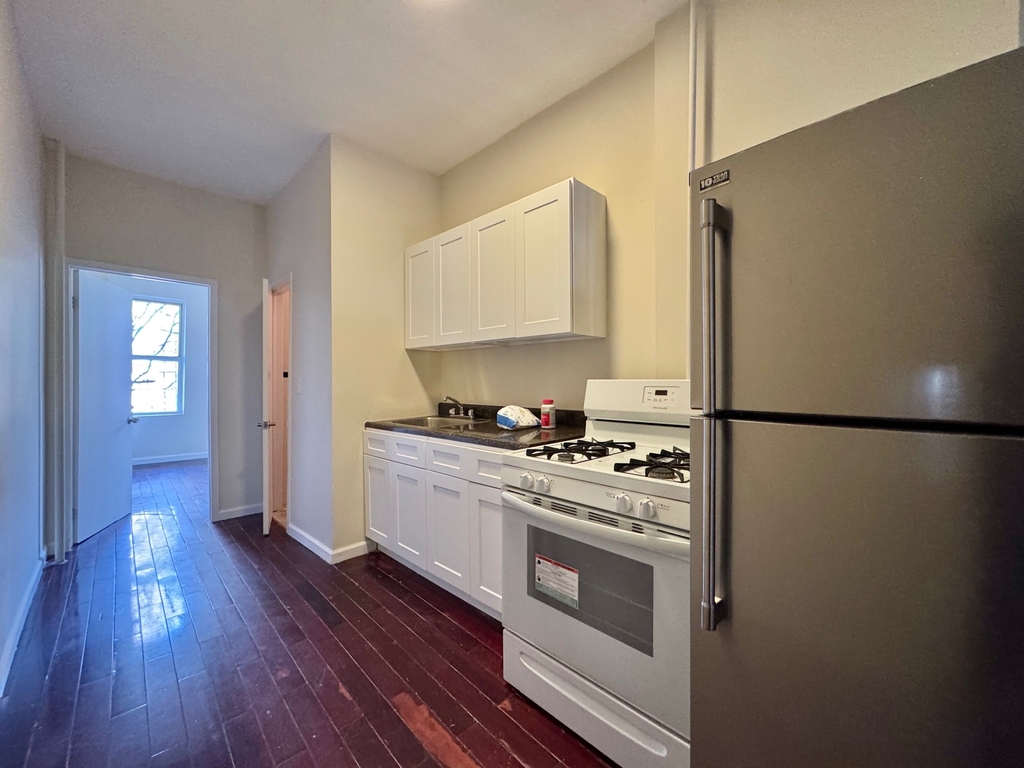 65 Wyckoff Avenue - Photo 1