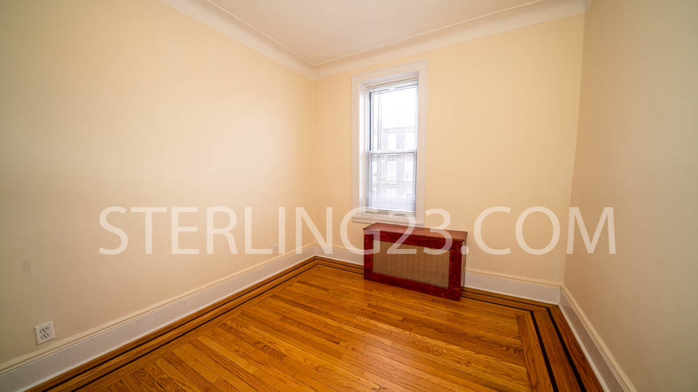 35-45 33rd Street - Photo 6