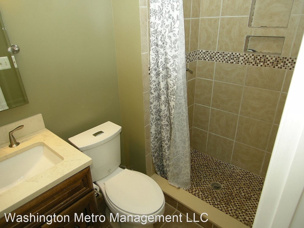 10104 Galsworthy Place - Photo 17