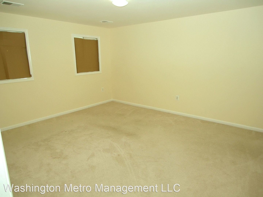 10104 Galsworthy Place - Photo 12