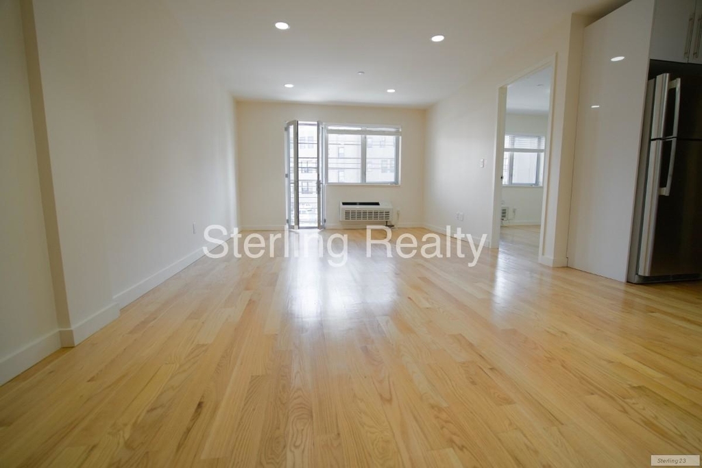 23-15 Astoria Boulevard - Photo 11