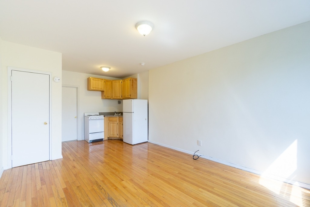 319 East 5 - Photo 1