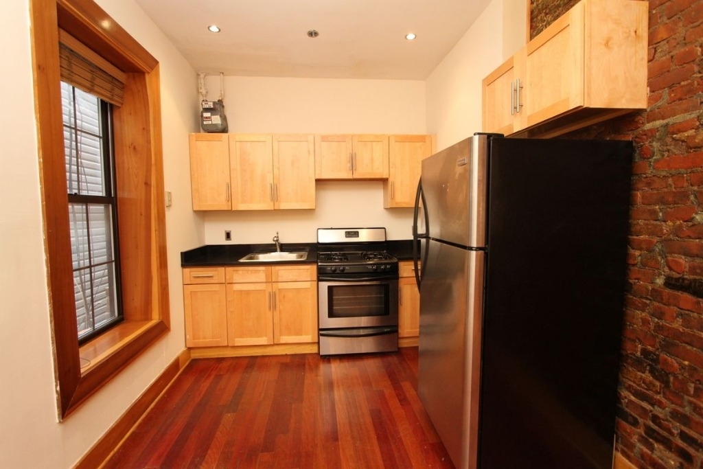 140A Lexington - Photo 1