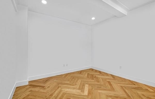 301 East 21st Street - Photo 2